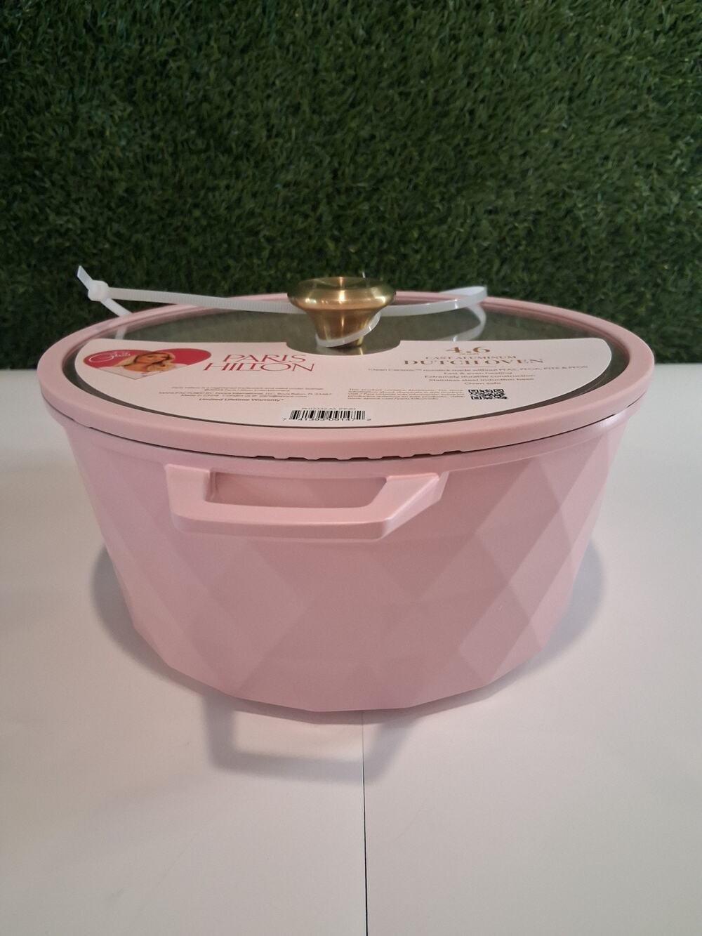 Paris Hilton 4.6 Quart Pink Cast Aluminum Dutch Oven Ceramic Nonstick Pot NEW